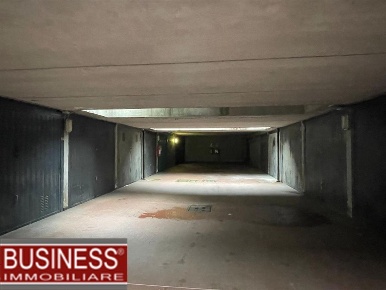 Foto Box in via popoli uniti, Milano Rovereto di 16 m² con 1 locali