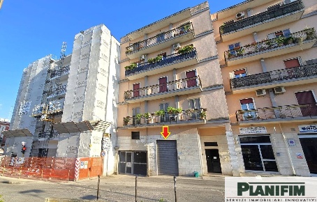 Foto Locale commerciale in Largo San Francesco 7/a, Capurso di 106 m²
