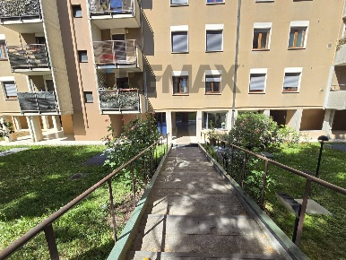 Foto Appartamento in Via Antonio Martinazzoli 3, Milano Bruzzano di 99 m²