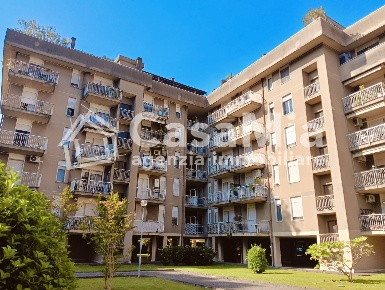 Foto Appartamento in Via Guerciotti 33, Legnano Piscina, Parco Castello