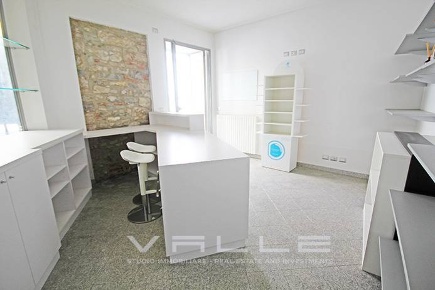 Foto Negozio in via Marconi, Trescore Balneario Centro di 40 m² in affitto