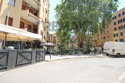 Foto Appartamento in Via Pasquale Tola 8, Roma Appio Latino di 66 m²
