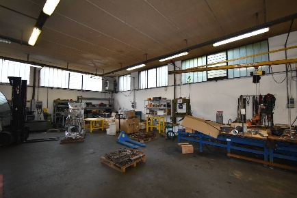 Foto Capannone industriale in VIA CASCINA RESTELLI, Aicurzio Centro