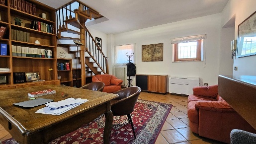 Foto Ufficio in Corso de Michetti 49, Teramo Centro di 45 m² con 2 locali