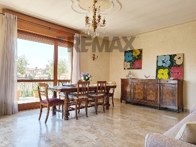 Foto Appartamento in Via Matteotti 16, Marone Centro di 145 m² con 4 locali