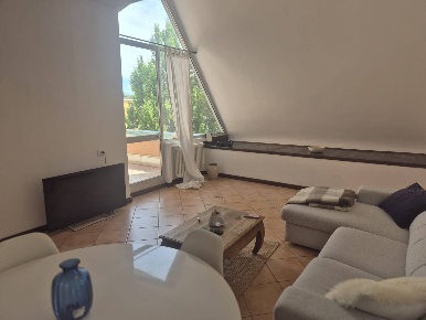 Foto Appartamento in Viale Borri 162, Varese Giubiano - San Carlo di 100 m²