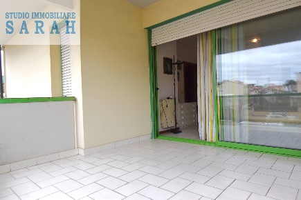 Foto Appartamento in Via Digione, Viareggio di 90 m² con 5 locali