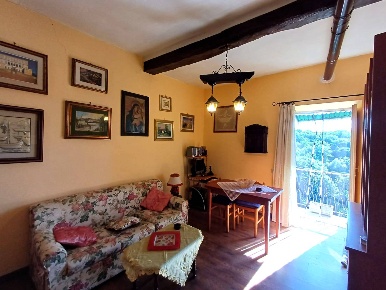 Foto Appartamento in via Borgo Vecchio, Caprarola Centro di 37 m²