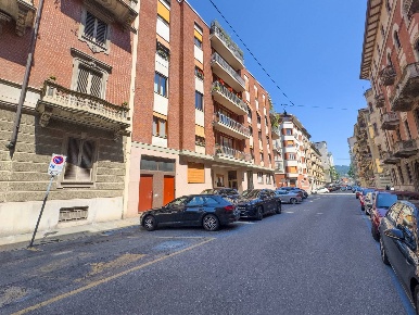 Foto Magazzino in Via Amerigo Vespucci, Torino Crocetta di 244 m²