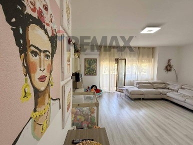Foto Appartamento in Viale Umbria 5, Trapani Centro di 132 m² con 4 locali