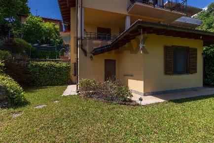 Foto Appartamento in Martinelli Foscarini 26, Induno Olona di 96 m²