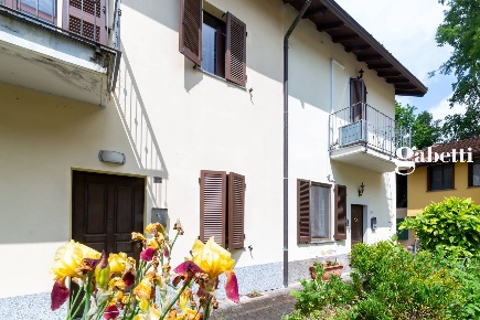 Foto Casa indipendente in Via Sant'Ambrogio 25/E, Merate Centro di 134 m²