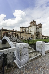 Foto Appartamento in Via Matteotti 35, Robecco sul Naviglio Centro di 80 m²