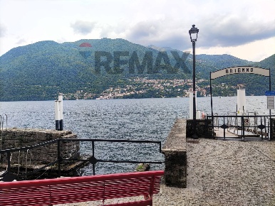 Foto Case semi ndipendenti in via regina, Brienno di 187 m² con 4 locali
