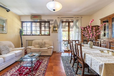 Foto Villa a schiera in VIA PER CINISELLO 12, Nova Milanese di 176 m²