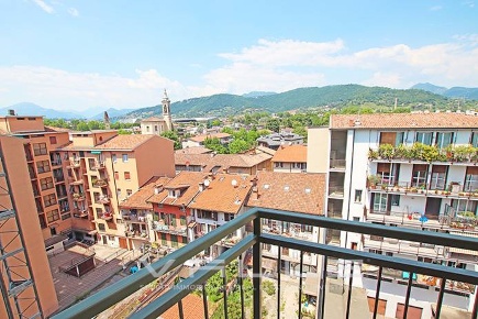 Foto Appartamento in via longo, Bergamo Corridoni di 80 m² con 2 locali