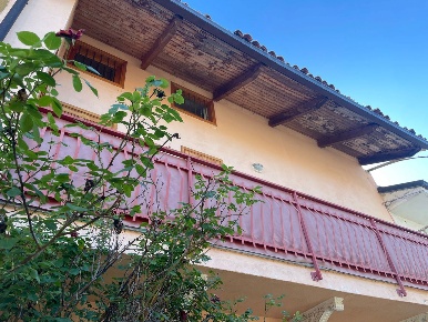 Foto Casa indipendente in Via Santo Stefano 0, Barone Canavese di 80 m²