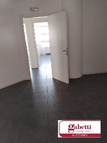 Foto Ufficio a Avezzano Centro di 65 m² con 4 locali in affitto