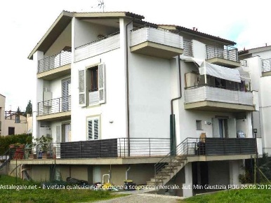 Foto Appartamento in Via CHIANTIGIANA 325, Lastra a Signa di 80 m²