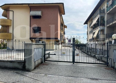 Foto Appartamento in Via NINO COSTA 5, Airasca Centro di 90 m² con 4 locali
