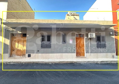 Foto Casa indipendente in Via ALFREDO CATALANI 19-21, Avola Centro di 85 m²