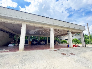 Foto Locale commerciale in Via Lombardia, Umbertide di 190 m² con 1 locali