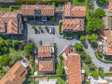 Foto Appartamento a Cascina Semicentro di 72 m² con 4 locali in vendita