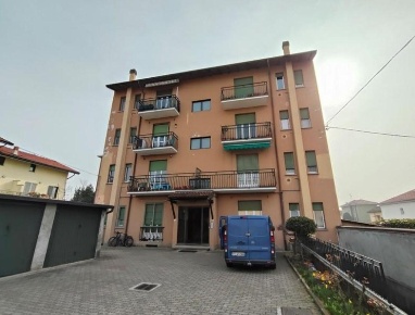 Foto Appartamento a Arcore Centro di 102 m² con 4 locali in vendita
