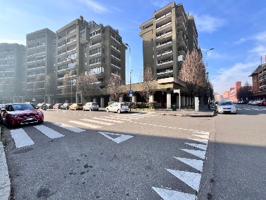 Foto Negozio a Milano Chiesa Rossa di 90 m² con 1 locali in vendita