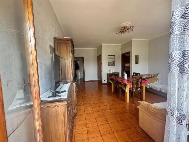 Foto Appartamento a Porcari Centro di 100 m² con 4 locali in vendita