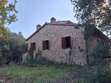 Foto Villa unifamiliare a Murlo Casciano di 238 m² con 9 locali in vendita
