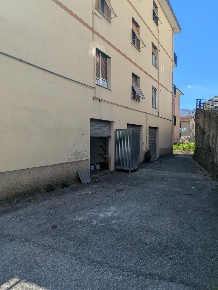 Foto Posti auto in Via Circonvallazione 41r, Genova Centro di 17 m²