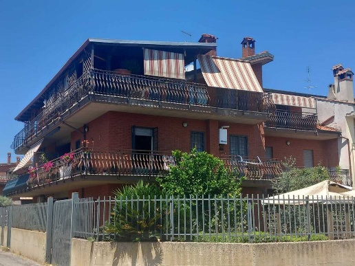 appartamento in vendita a Guidonia Montecelio in zona La Botte