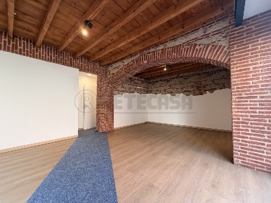 Foto Locale commerciale a Vicenza di 60 m² con 3 locali in affitto