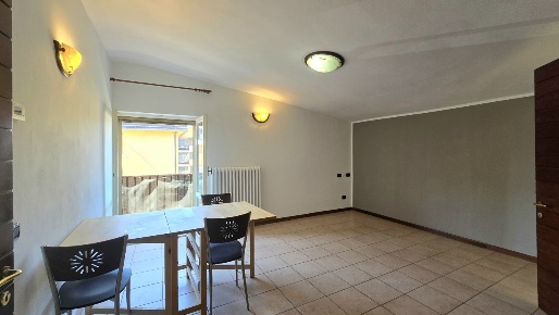Foto Appartamento in Via Di Vittorio 6, Zibido San Giacomo Centro di 52 m²