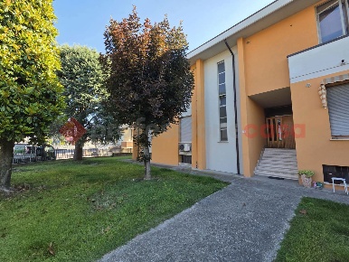 Foto Appartamento in Via Casotti 19, Nogara Centro di 140 m² con 5 locali