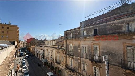 Foto Appartamento in Via francesco crispi 102, Siracusa Umberto - Ermocrate