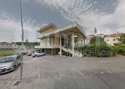 Foto Ufficio a Orgiano Centro di 215 m² con 5 locali in affitto