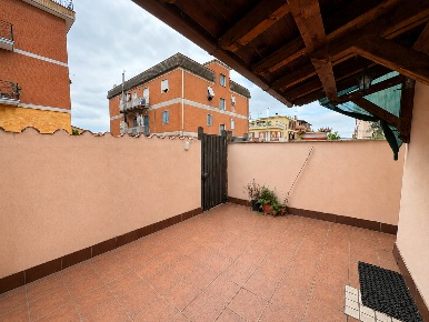 Foto Appartamento in Via Bonfiglio Da Cesena 9, Roma Dragona di 45 m²