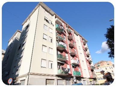 Foto Appartamento in Vezzani, Genova Rivarolo di 70 m² con 4 locali