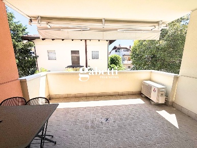 Foto Appartamento a Riccione Paese di 78 m² con 3 locali in vendita