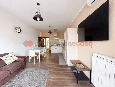 Foto Appartamento in Piazza Nastasi 9, Milazzo Centro di 174 m² in affitto