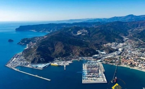 Foto Terreno in varie, Vado Ligure Vado Centro in vendita