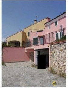 Foto Appartamento in Via San Francesco d'Assisi - Frazione Lavareni, Centro