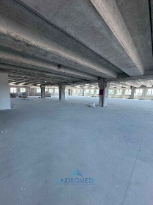 Foto Ufficio a Caserta Via Mondo di 1500 m² con 3 locali in vendita