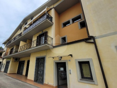 Foto Appartamento in Via Dei Partigiani, Ronciglione di 75 m² con 3 locali