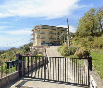 Foto Appartamento in via del canale 14, Salerno di 120 m² con 4 locali