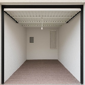 Foto Garage a Parma Centro Storico di 13 m² con 1 locali in vendita