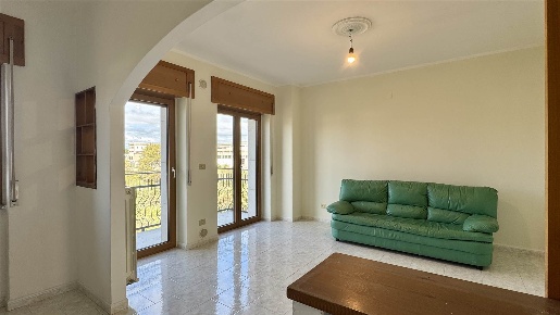 Foto Appartamento in Via Parisi, Mangone di 120 m² con 4 locali in affitto