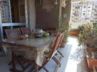 Foto Appartamento a Palermo De Gasperi - Croce Rossa di 190 m² con 6 locali
